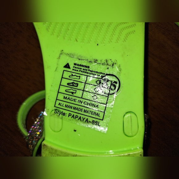 👽Mudd Strap sandals w rhinestones - Picture 5 of 6